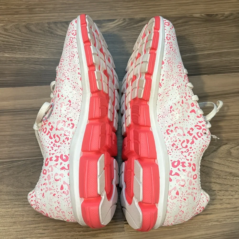 Addidas Leopard White Neon Pink Climachill Askin Tie Up Running Sneakers 7.5 NWT
